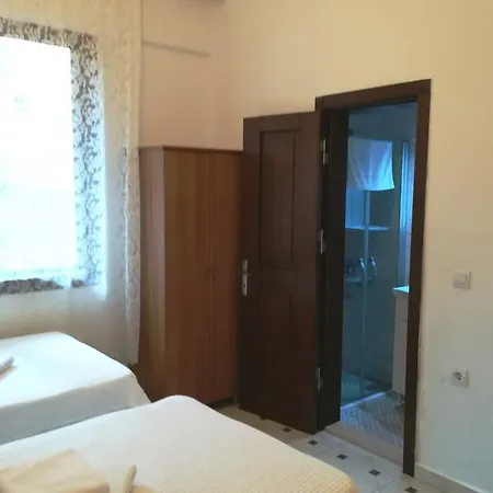 Bed and breakfast 7 *