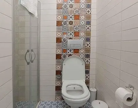 7 Bed and breakfast *